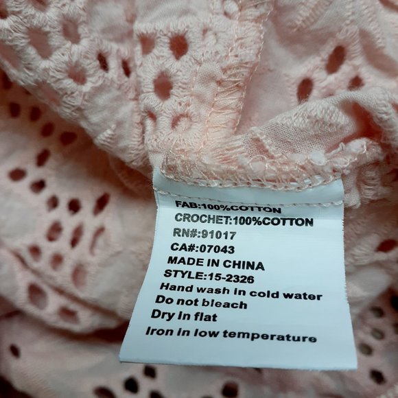 Pink embroidered blouse with long sleeves - Picture 3 of 3